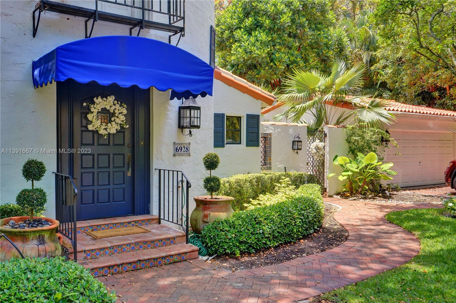 C GABLES RIVIERA SEC 12 - Residential