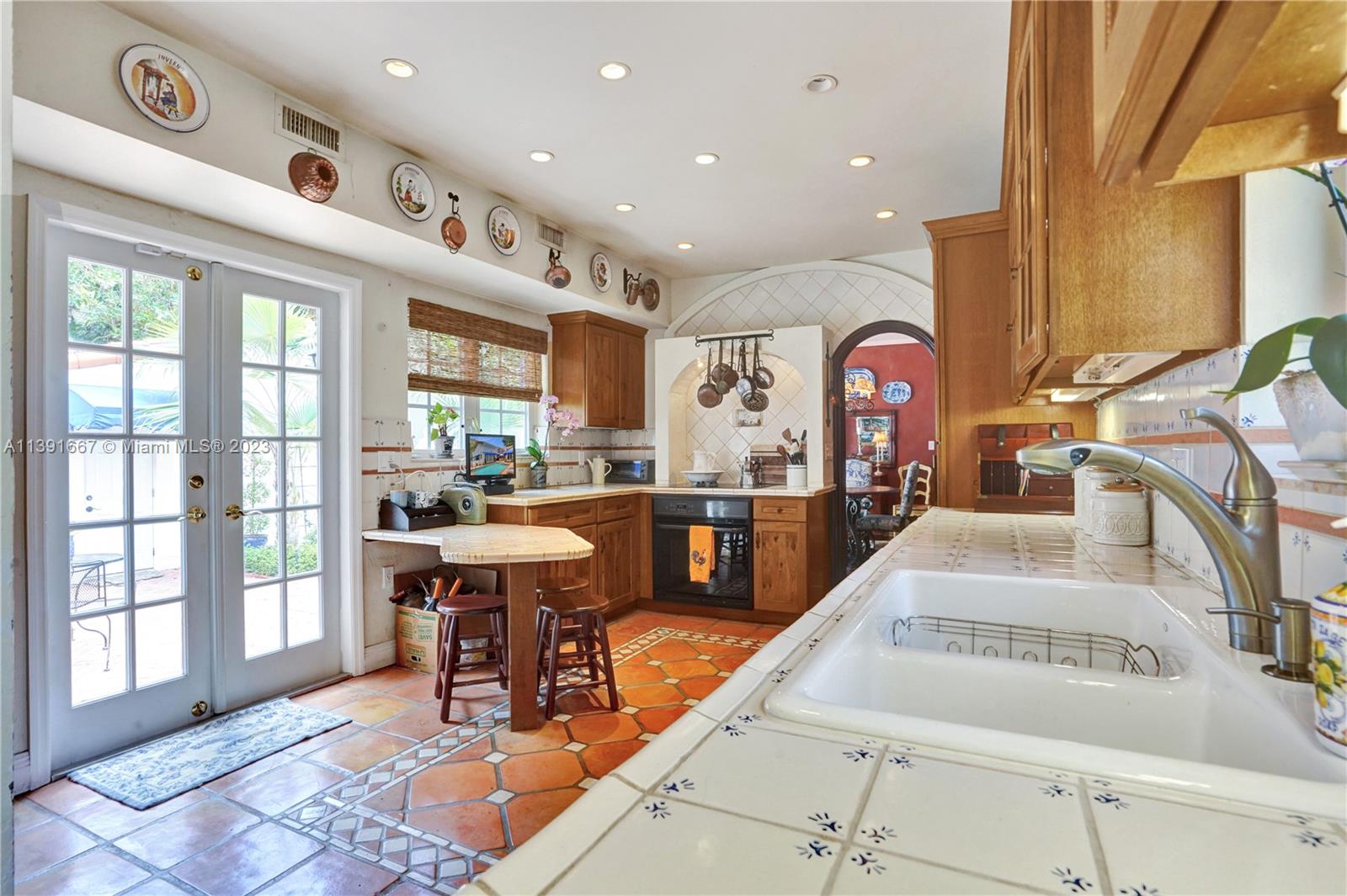 C GABLES RIVIERA SEC 12 - Residential