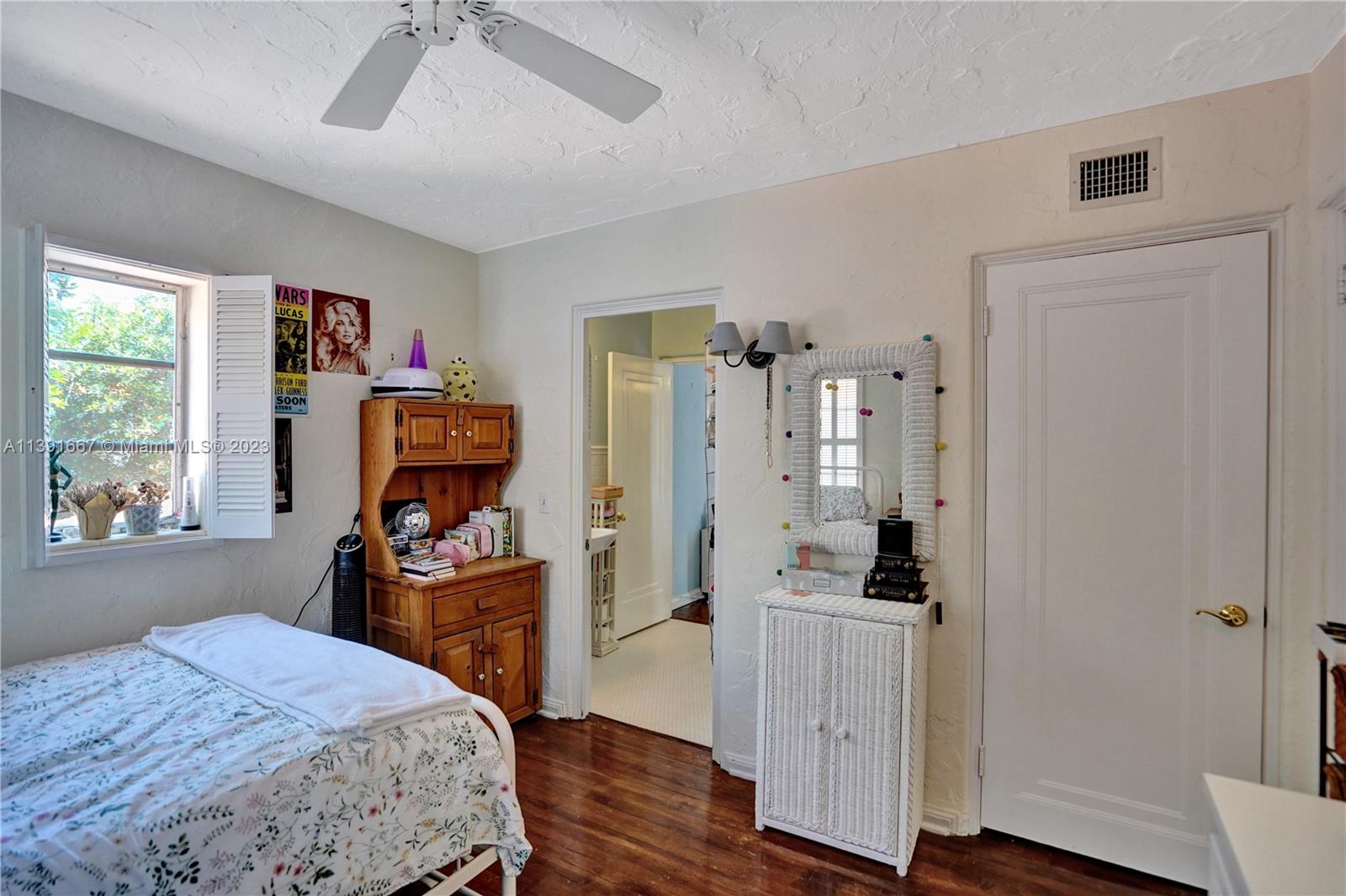 C GABLES RIVIERA SEC 12 - Residential