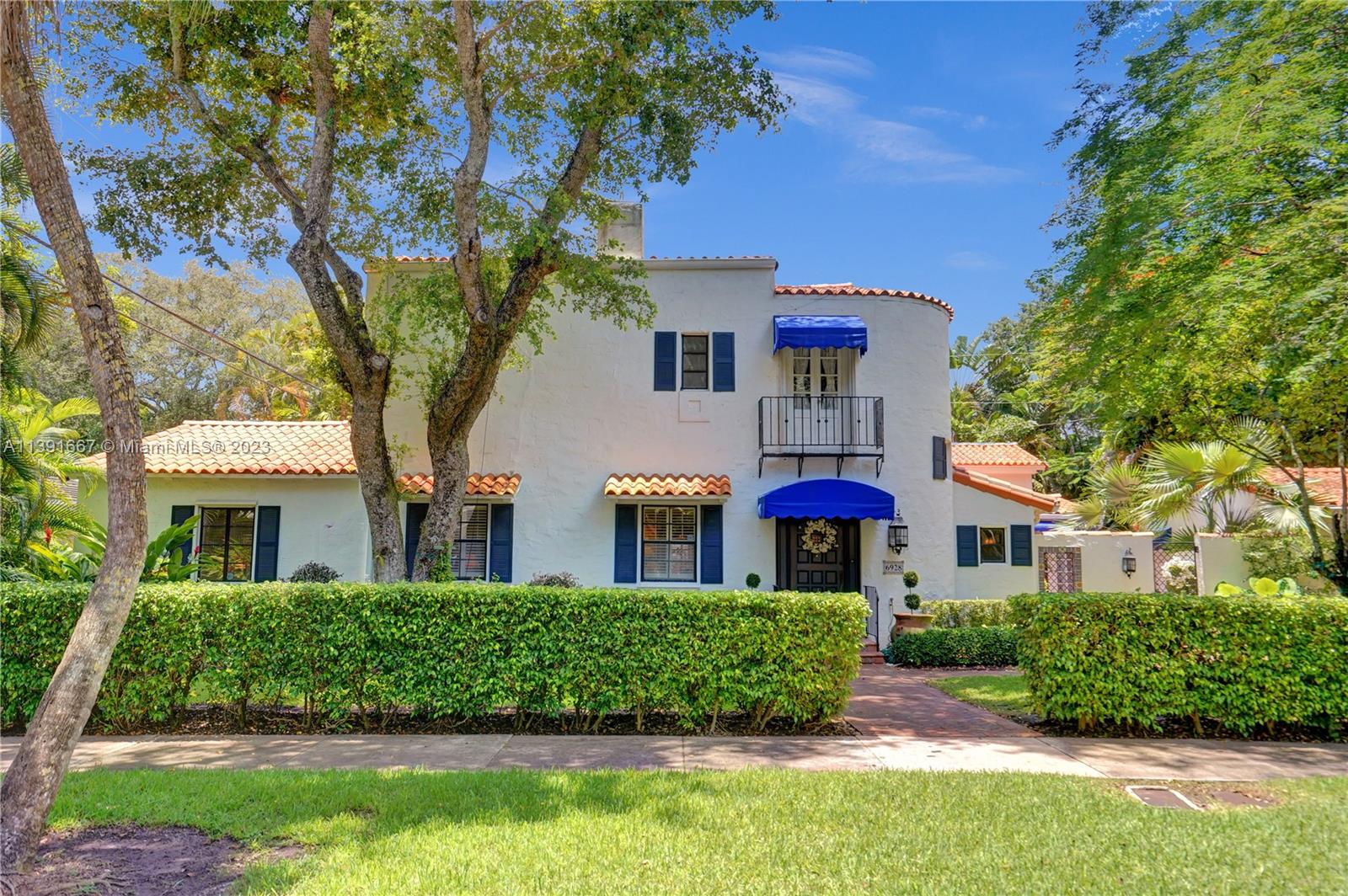 C GABLES RIVIERA SEC 12 - Residential