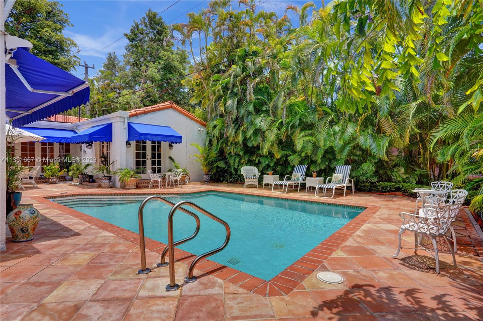 C GABLES RIVIERA SEC 12 - Residential