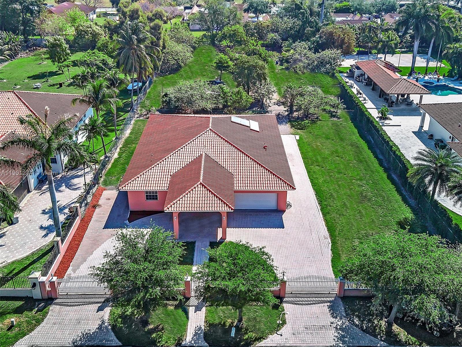 SWEETWATER SUBD - Residential