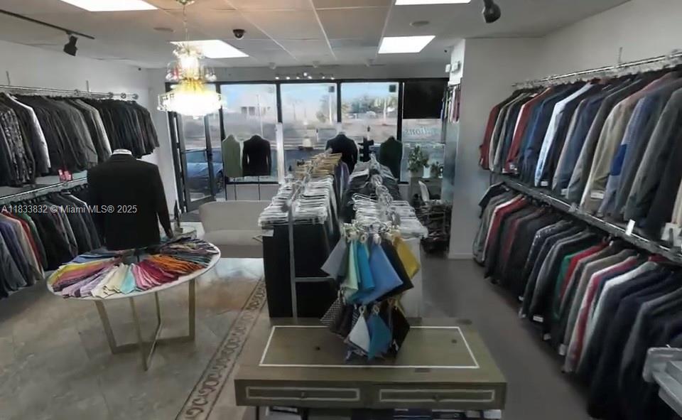 Tuxedo Boutique 300 SW 107th Ave, Sweetwater, FL, 33174/$38,000 2 Tuxedo Boutique 300 SW 107th Ave