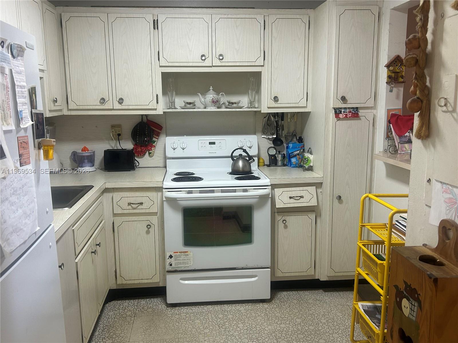 FOUNTAIN TOWERS CONDO - Residential