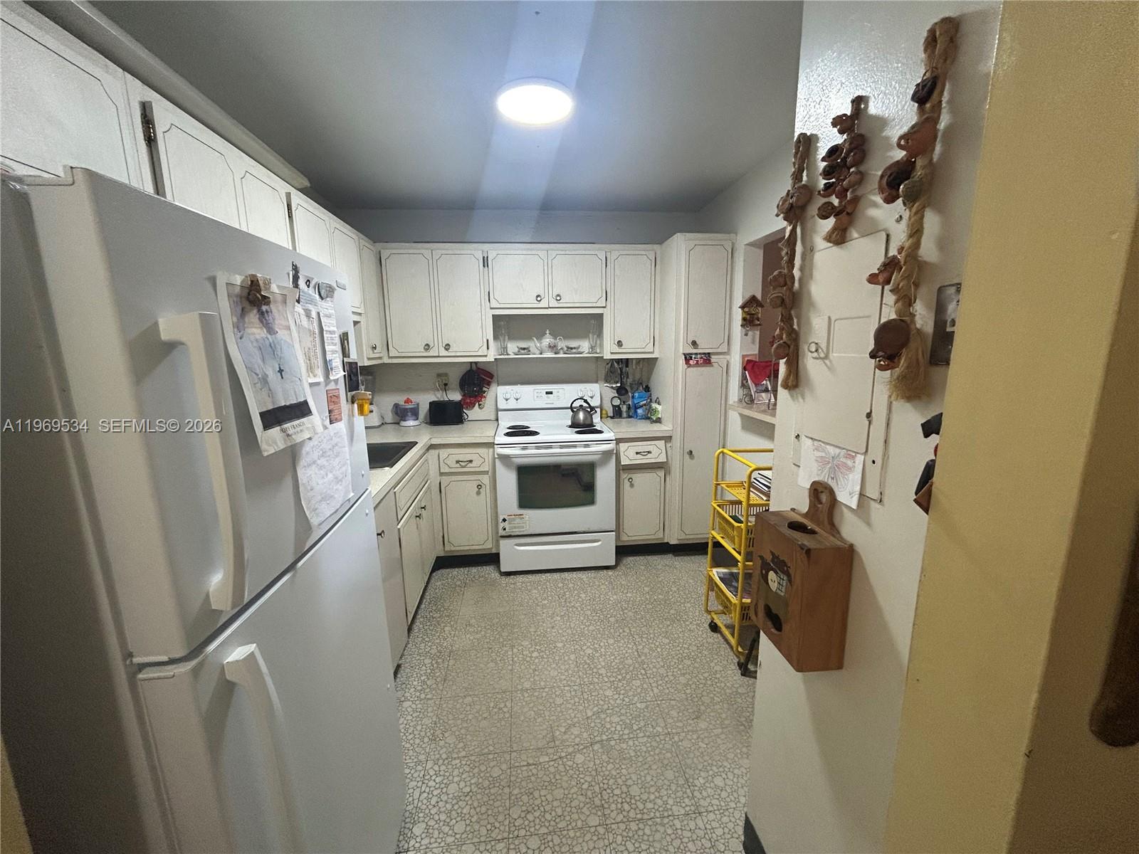 FOUNTAIN TOWERS CONDO - Residential