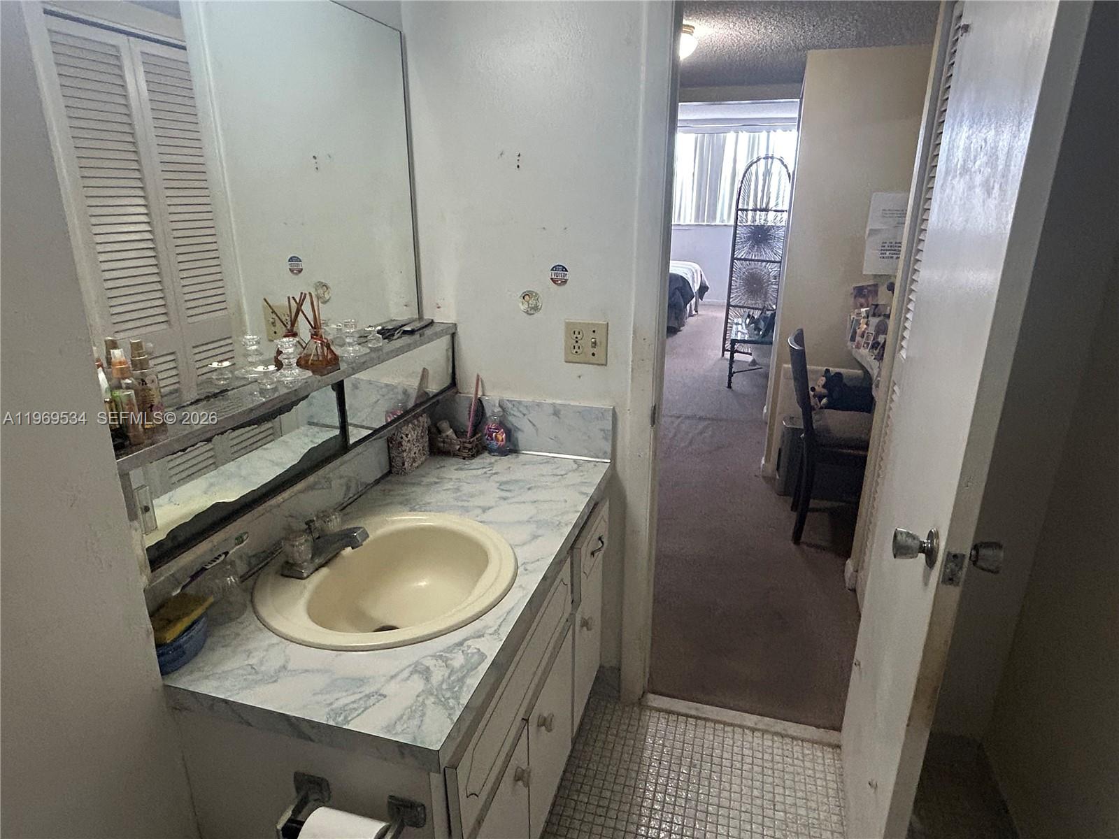 FOUNTAIN TOWERS CONDO - Residential