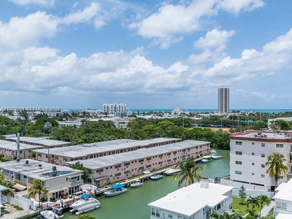 FOUNTAIN TOWERS CONDO - Residential