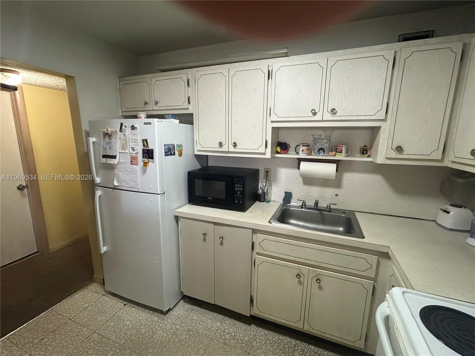 FOUNTAIN TOWERS CONDO - Residential