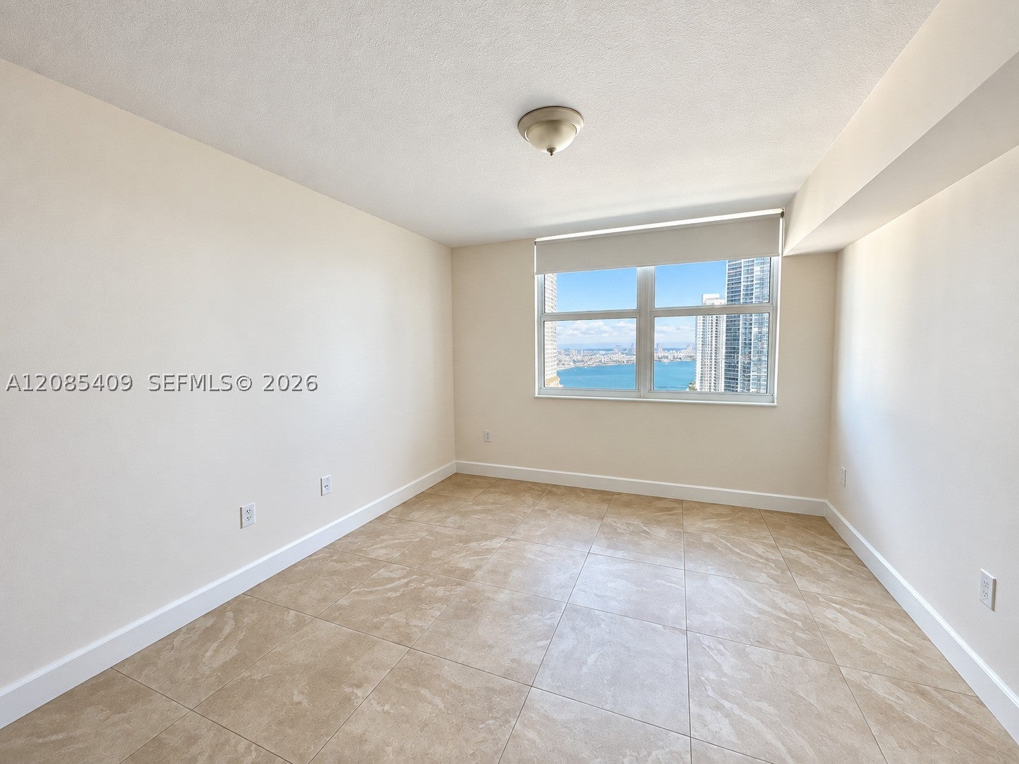 31 SE 5th St 2808