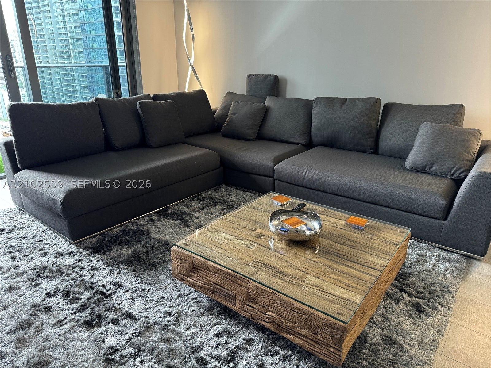 45 SW 9th St 3010