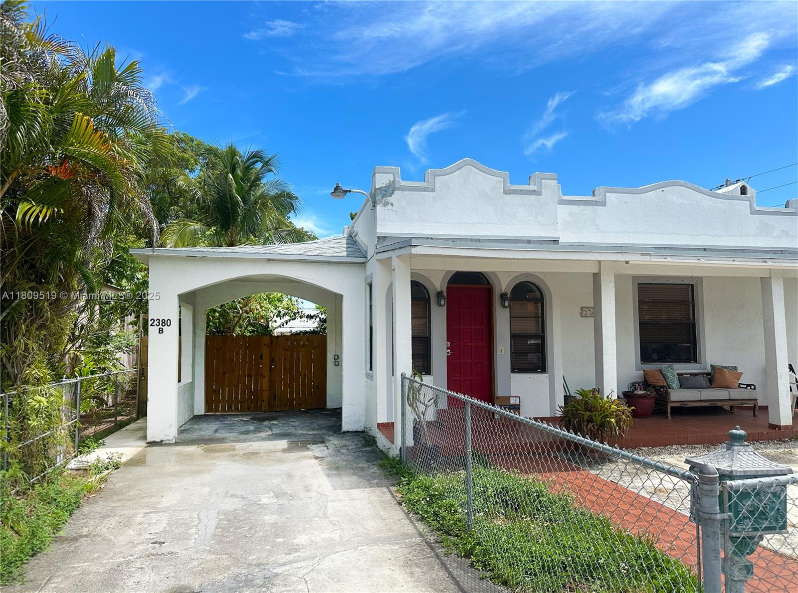 2380 SW 11th St B