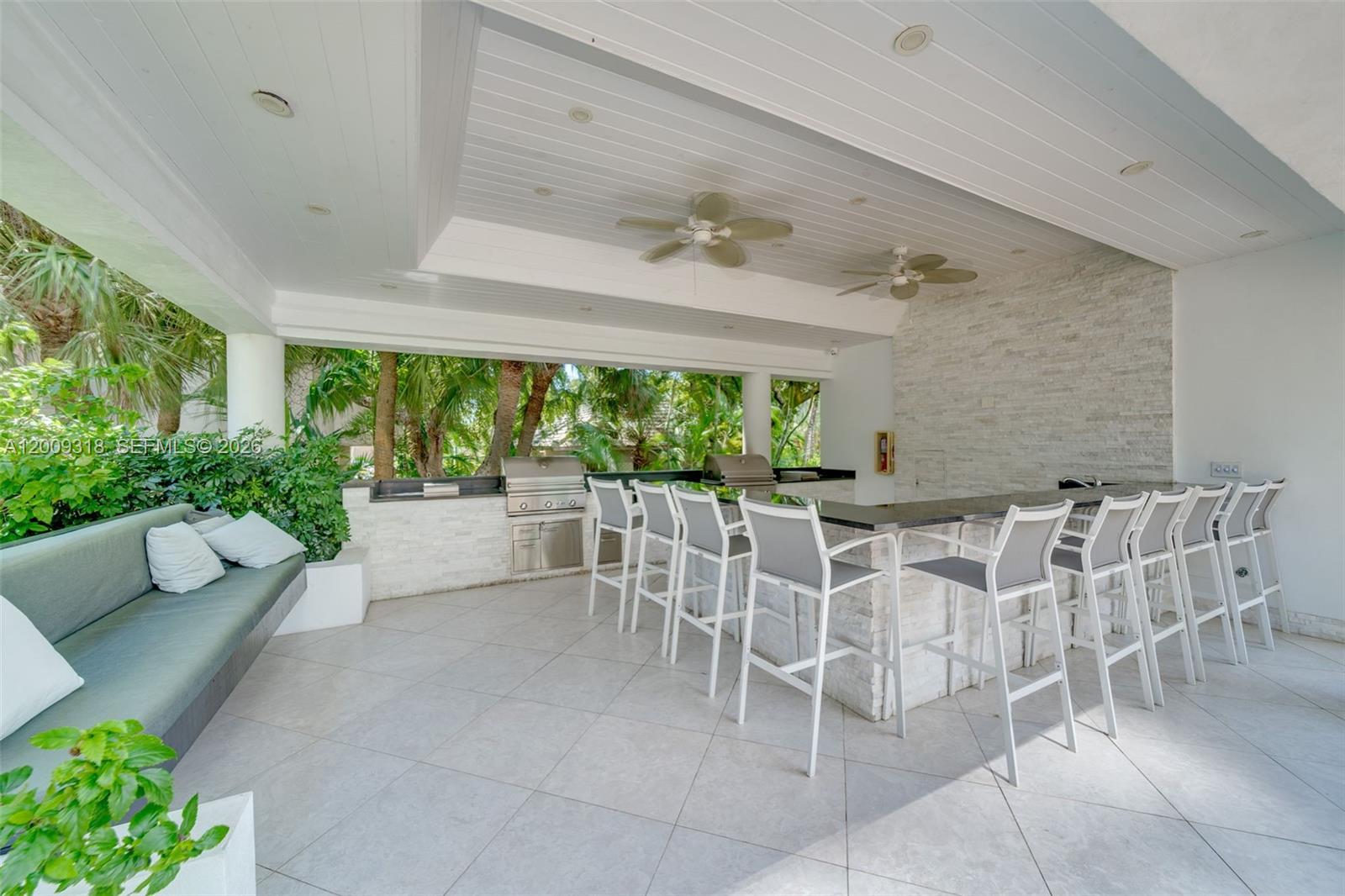 THE PALM BAY YACHT CLUB C - Residential