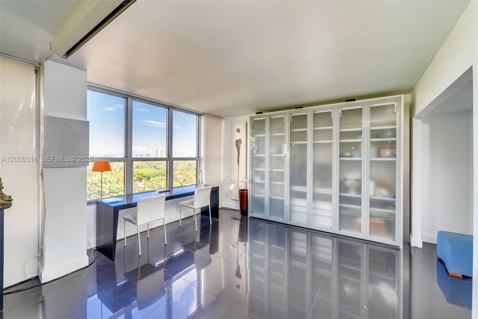 THE PALM BAY YACHT CLUB C - Residential
