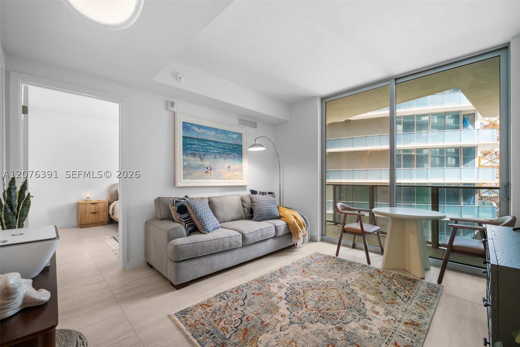 77 SE 5th St 2805