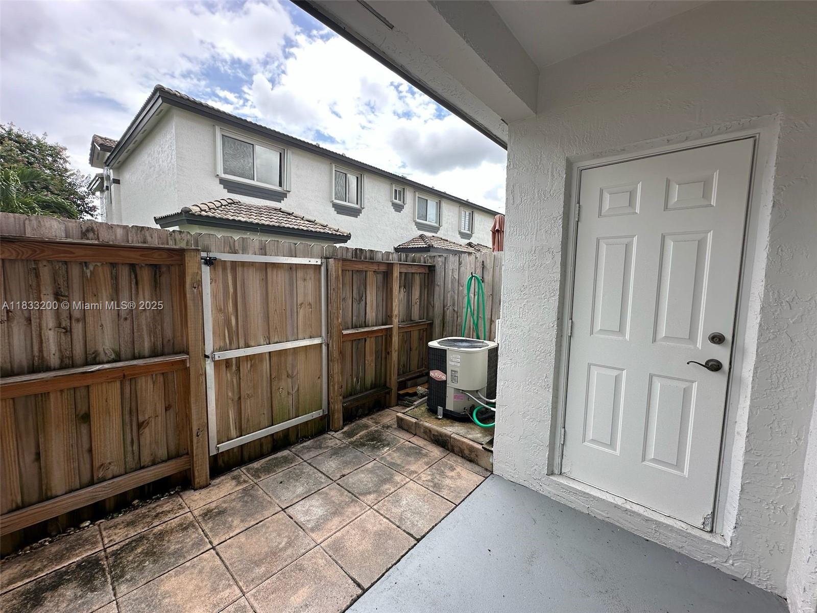 TOWNGATE CONDO SEVEN - Residential