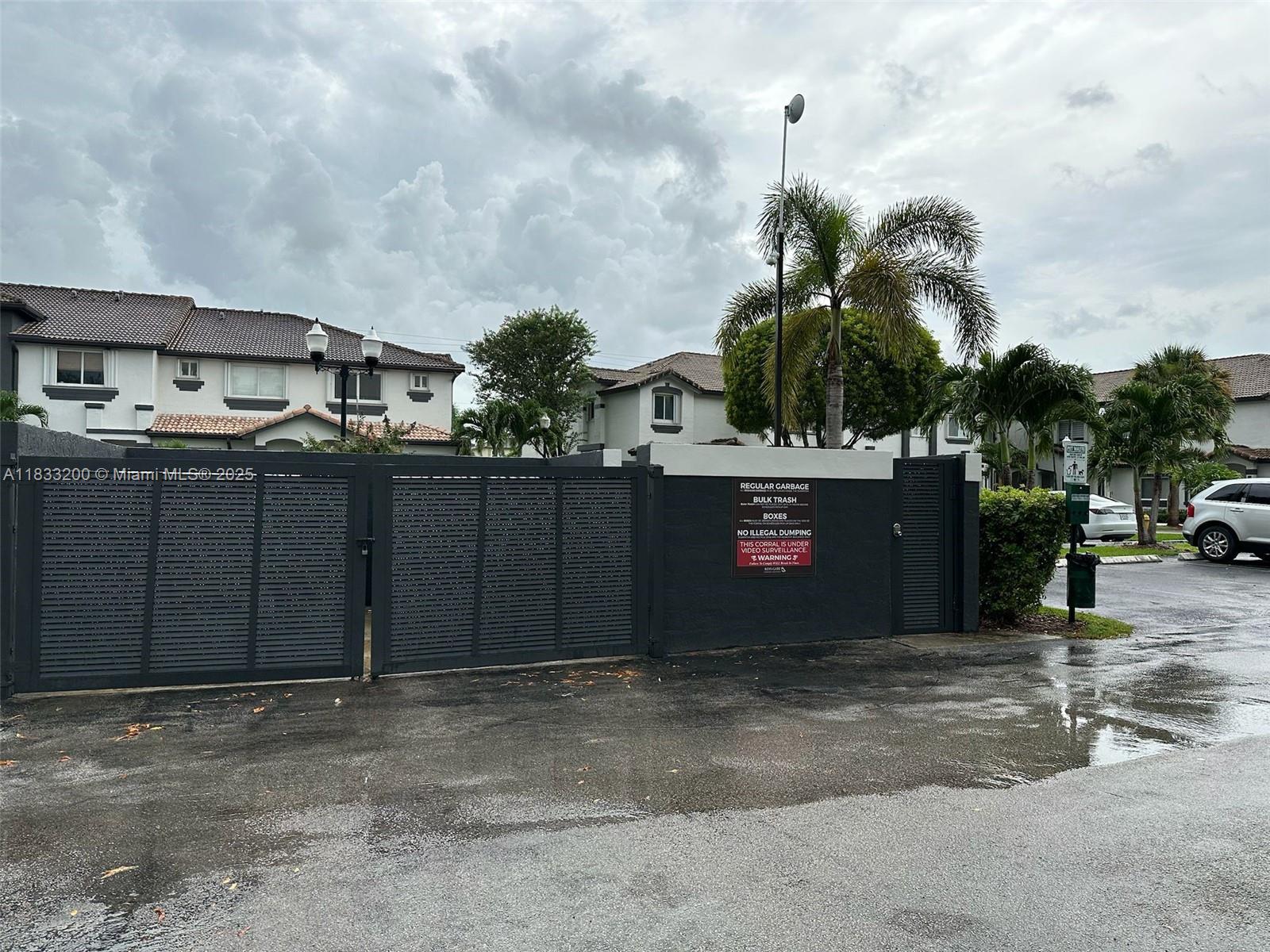 TOWNGATE CONDO SEVEN - Residential