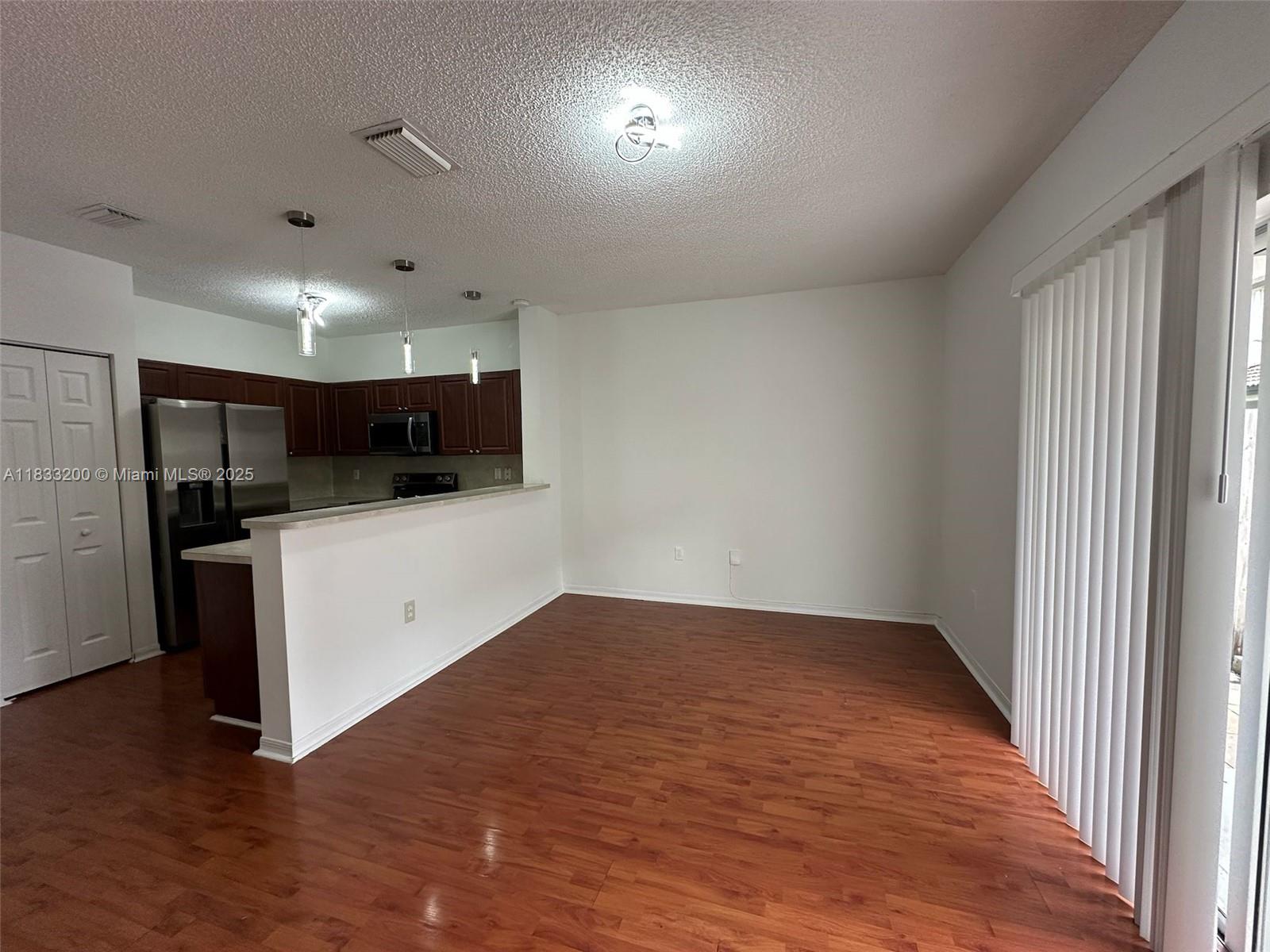 TOWNGATE CONDO SEVEN - Residential