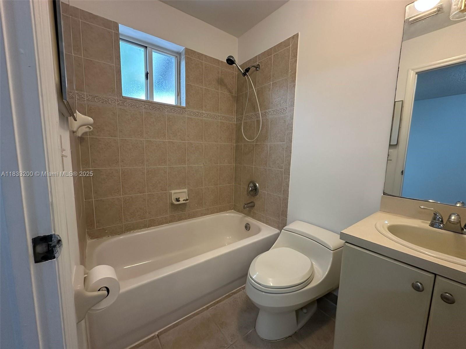 TOWNGATE CONDO SEVEN - Residential