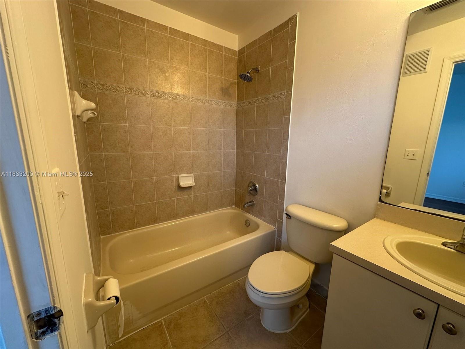 TOWNGATE CONDO SEVEN - Residential