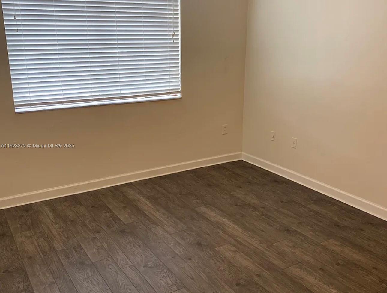 MILANO CONDO - Residential