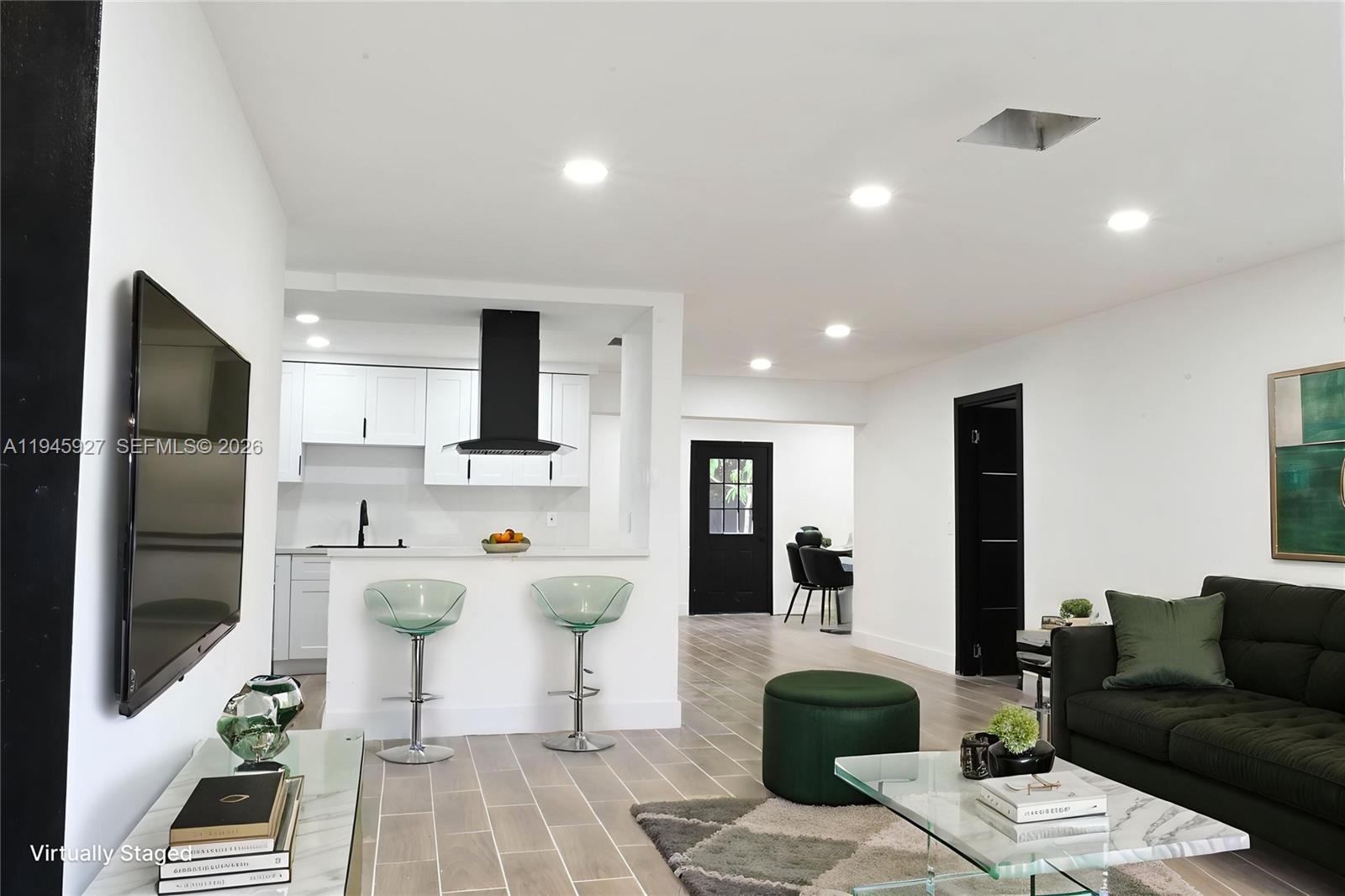 LAST CHANCE VILLAGE - Residential