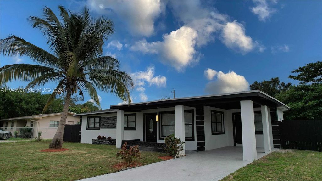 Photo of 2496 SW 8th St, Fort Lauderdale, FL 33312 (MLS # A11945927)
