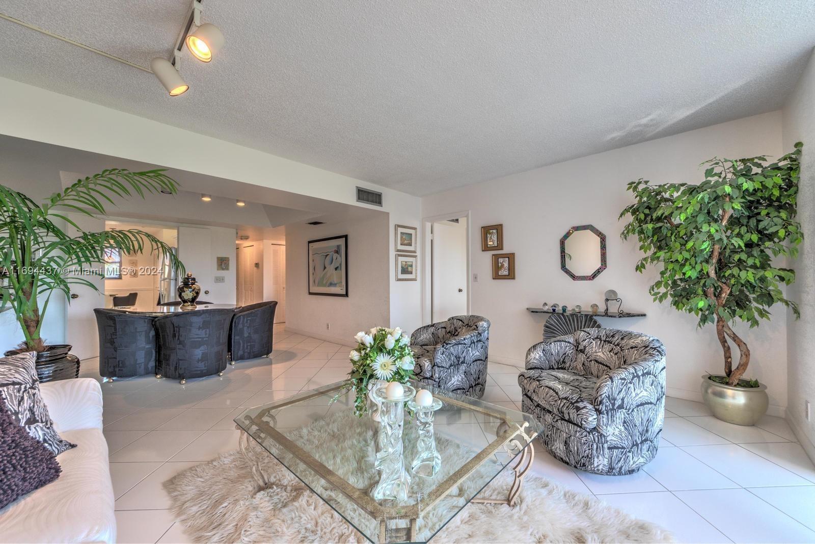 CARLISLE AT POINCIANA CON - Residential