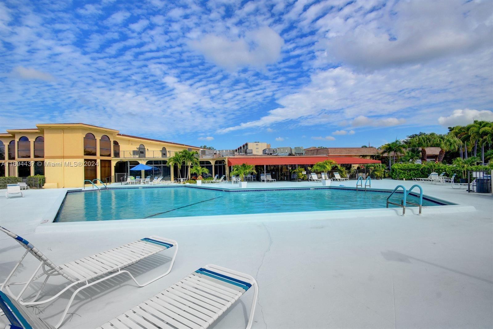 CARLISLE AT POINCIANA CON - Residential