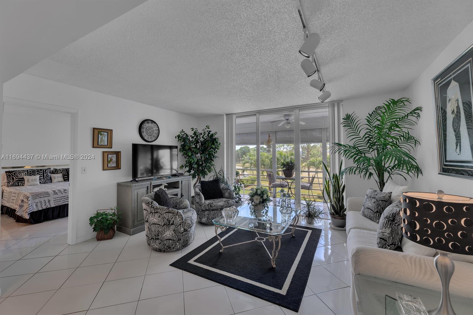CARLISLE AT POINCIANA CON - Residential