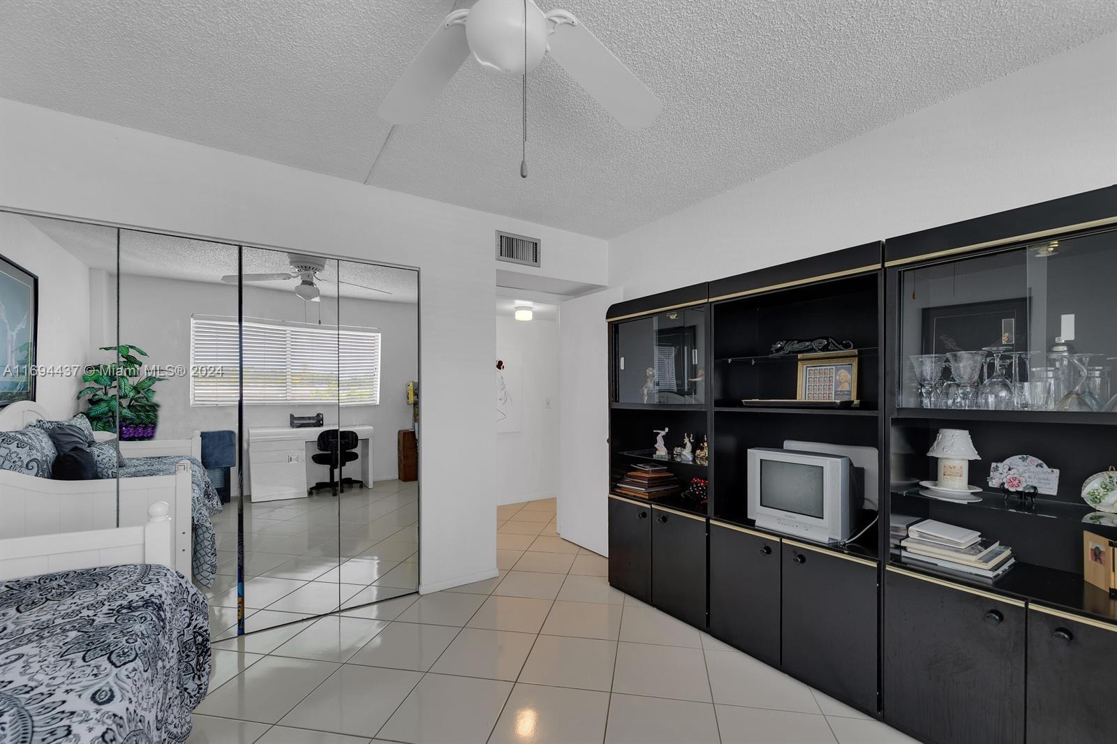 CARLISLE AT POINCIANA CON - Residential