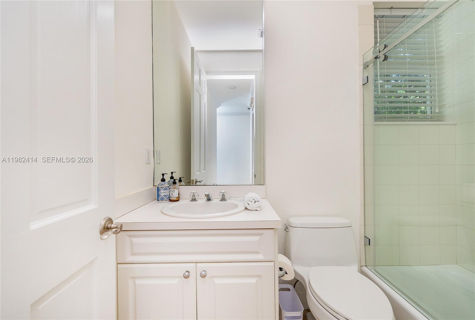 BISCAYNE KEY ESTATES - Residential Lease