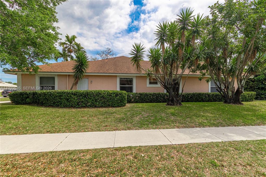 Photo of 13646 Brightstone St, Wellington, FL 33414 (MLS # A11990635)