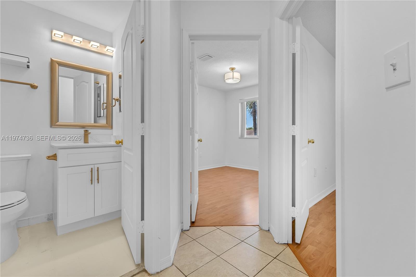 HAMPTON PLACE CONDO - Residential