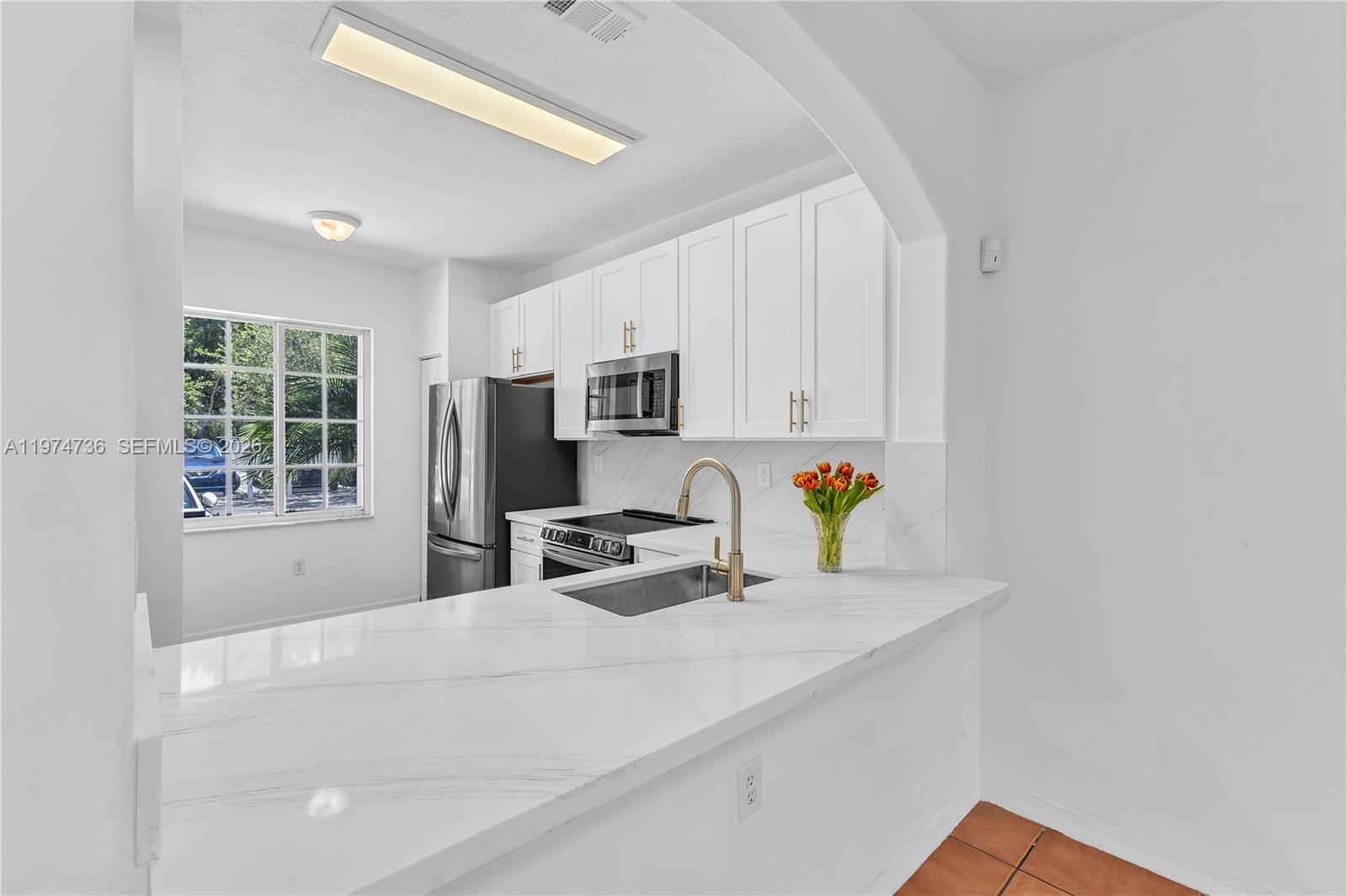 HAMPTON PLACE CONDO - Residential