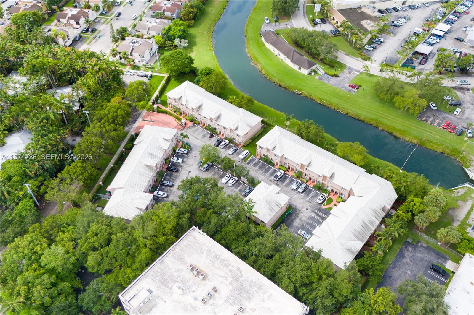 HAMPTON PLACE CONDO - Residential