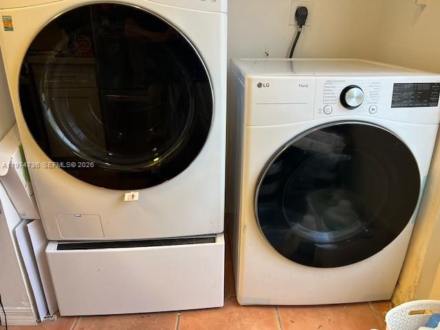 HAMPTON PLACE CONDO - Residential