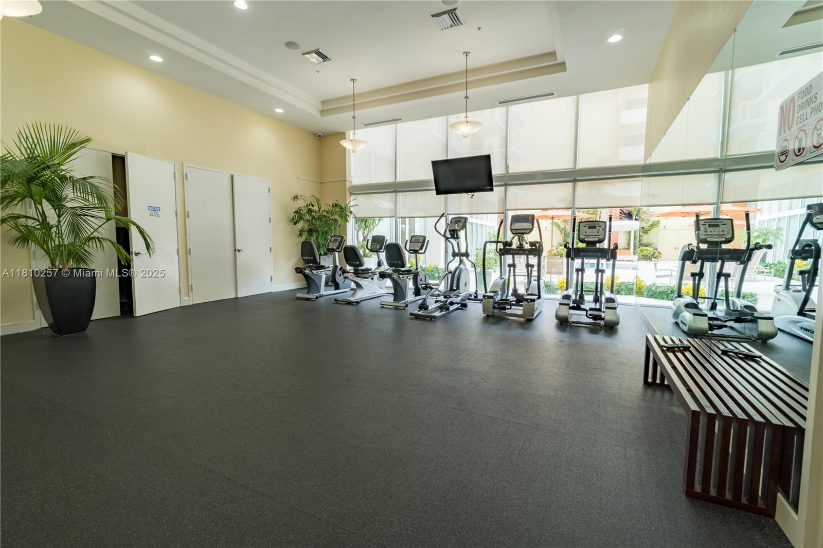 VENTURE AT AVENTURA EAST - Residential Lease