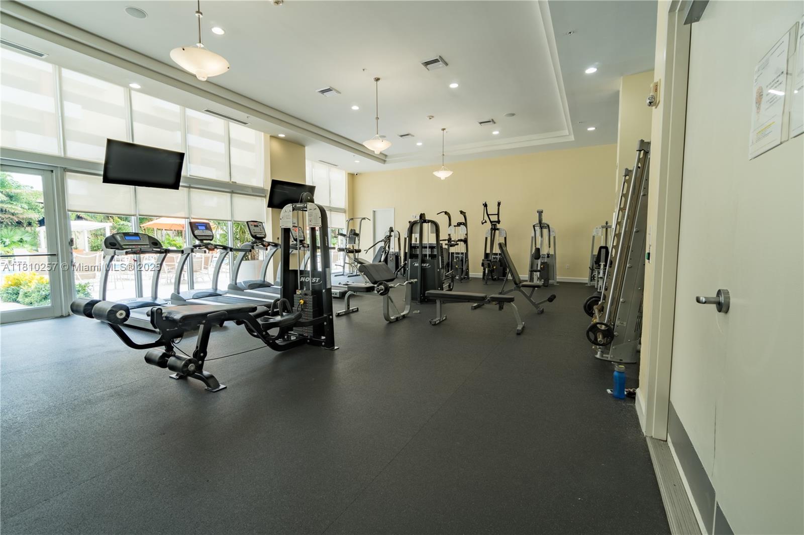 VENTURE AT AVENTURA EAST - Residential Lease
