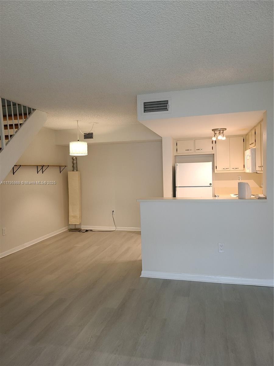 8615 NW 5th Ter 14-212