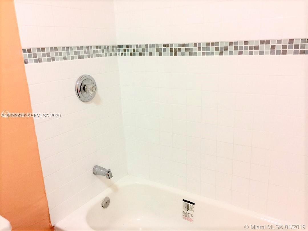 CORAL REEF TOWNHOUSES CON - Residential