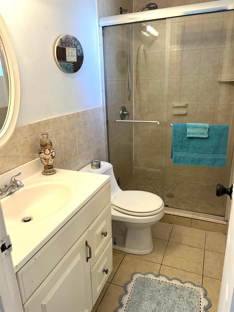 CORAL REEF TOWNHOUSES CON - Residential