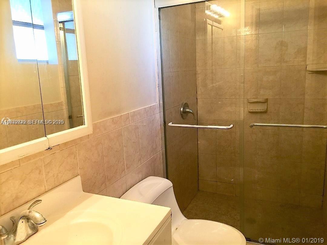 15385 S Dixie Hwy 22 Hwy