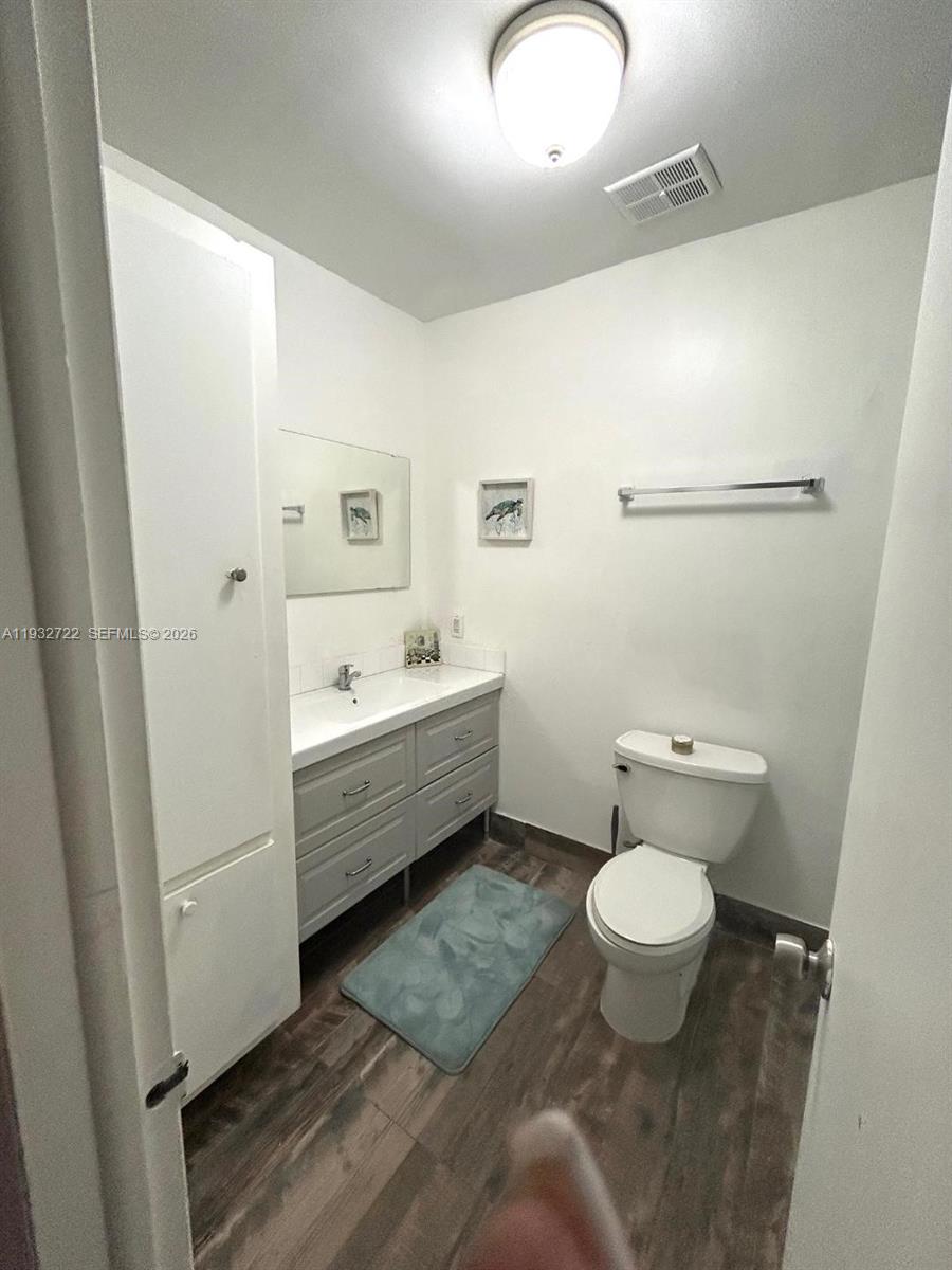 CORAL REEF TOWNHOUSES CON - Residential