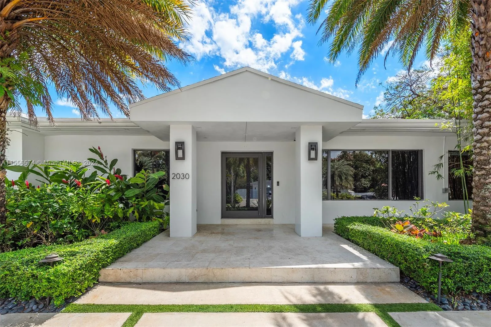 North Miami Beach, Florida 33179, United States, 4 Bedrooms Bedrooms, ,3 BathroomsBathrooms,Residential,Pending,62092