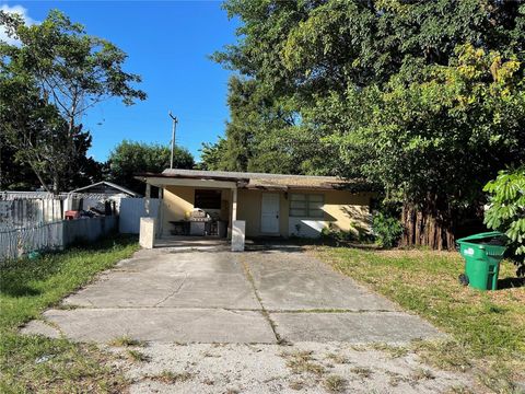 2755 NE 207th St Aventura FL 33180