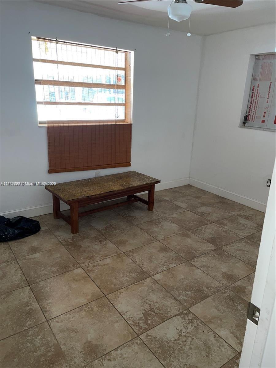 HALLANDALE PARK NO 9 - Residential