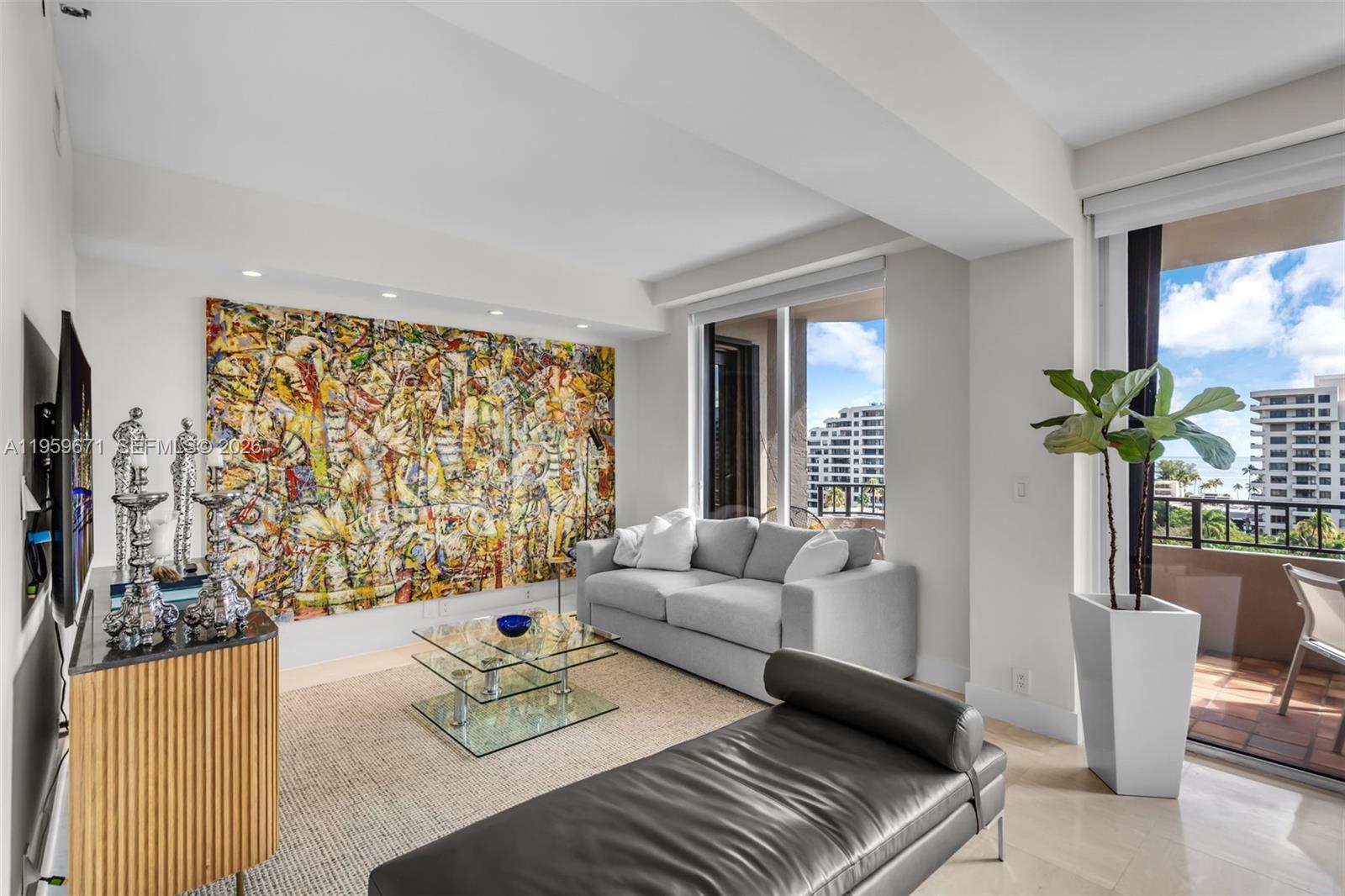 THE EMERALDBAY @ KEY COLO - Residential