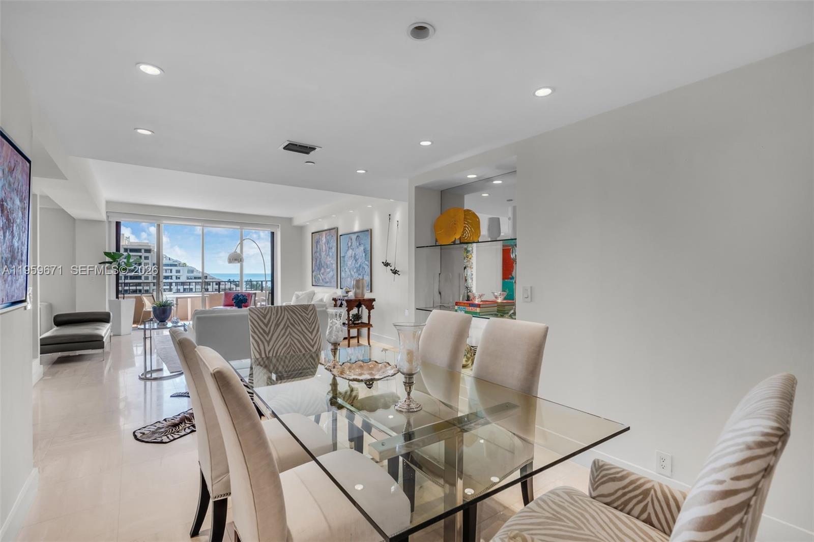 THE EMERALDBAY @ KEY COLO - Residential