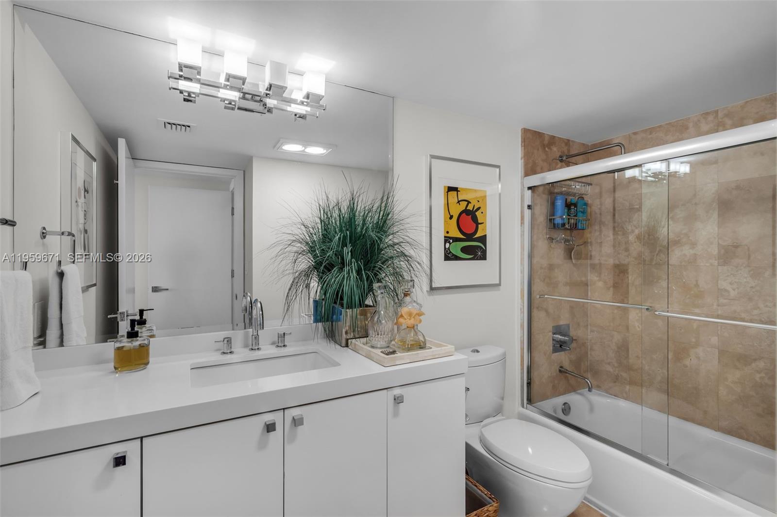 THE EMERALDBAY @ KEY COLO - Residential