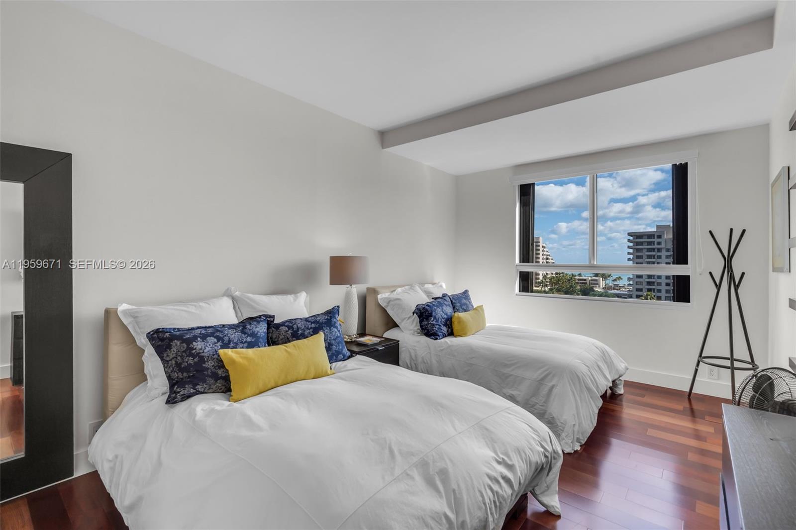 THE EMERALDBAY @ KEY COLO - Residential